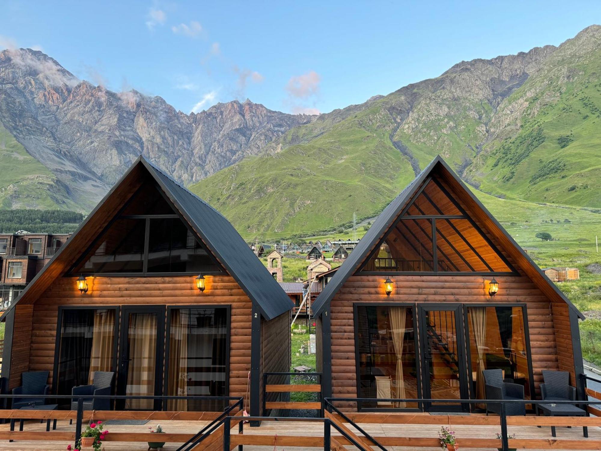 Outdoor Cottages Kazbegi Eksteriør bilde