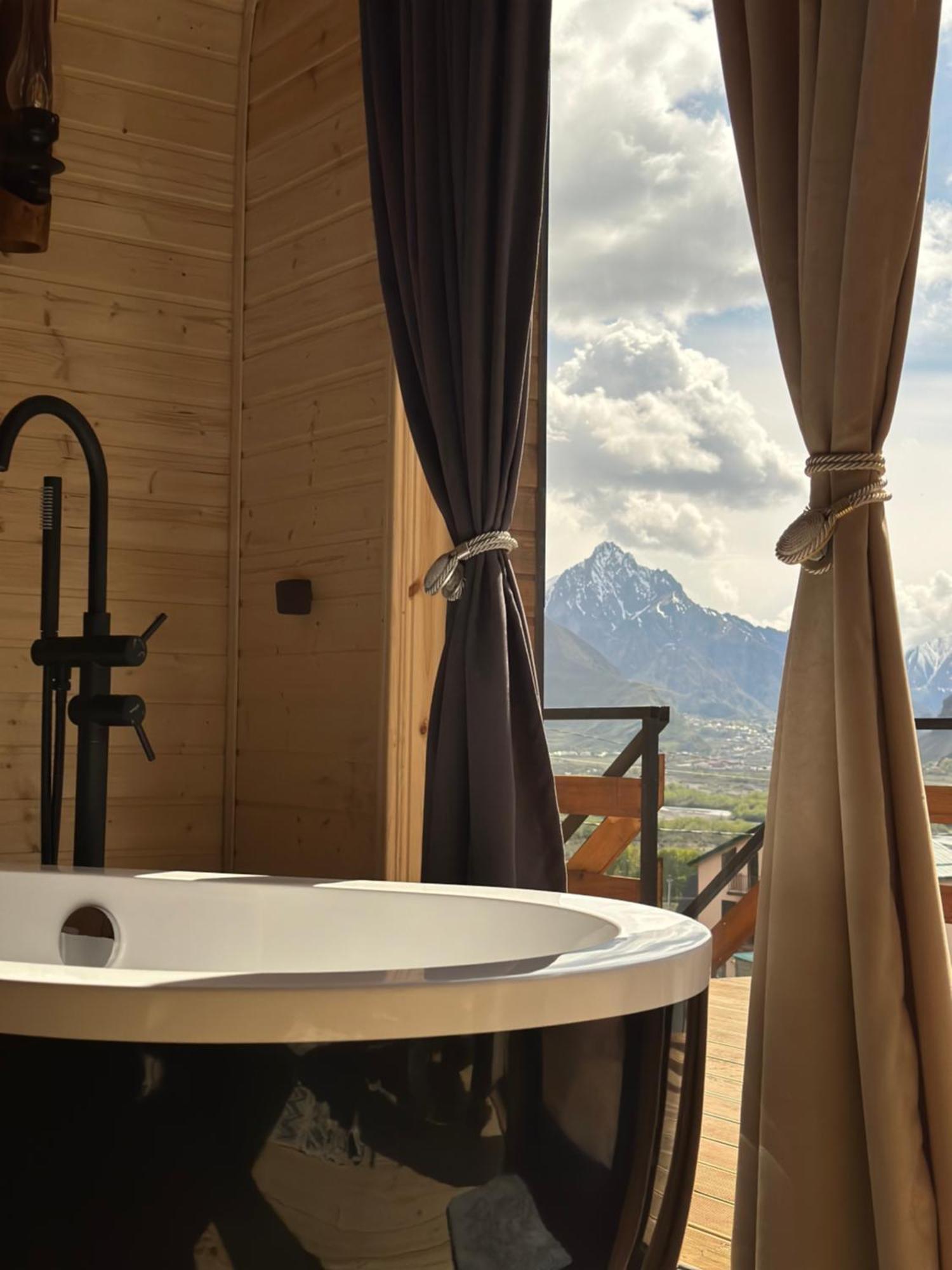Outdoor Cottages Kazbegi Eksteriør bilde